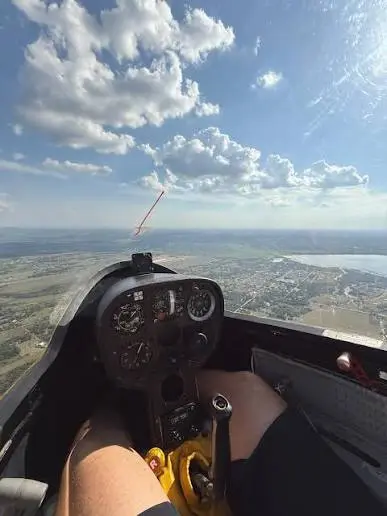 Vuelo Deportivo / Escuela de Pilotos